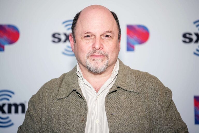 Jason Alexander Net Worth 2024: Age, Bio, Spouse, Height, & Facts