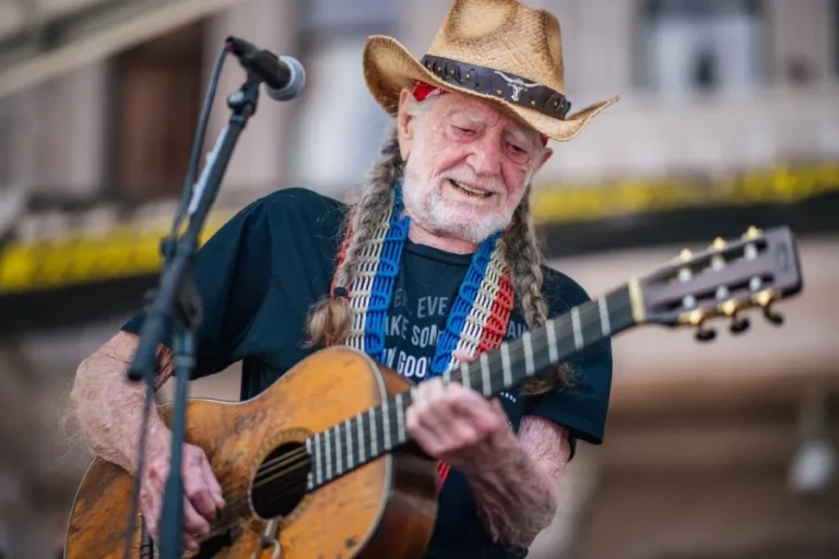 Willie Nelson Net Worth 2024: Age, Bio, Spouse, Height, & Facts